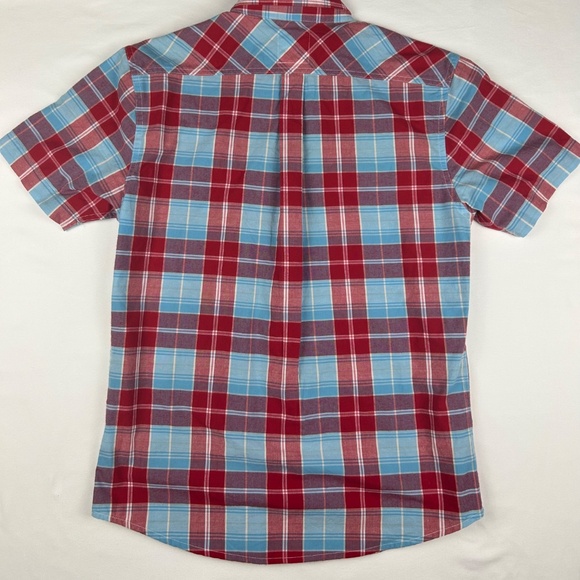 Short Sleeve - Casual button down - Picture 3 of 3